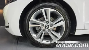 Hyundai Avante, 2017 — миниатюра 5
