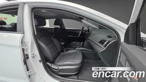 Hyundai Avante, 2017 — миниатюра 10