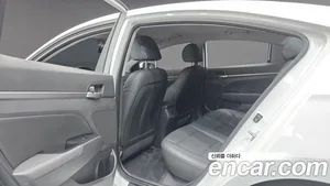 Hyundai Avante, 2017 — миниатюра 18