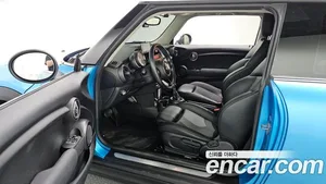 Mini Cooper, 2017 — миниатюра 10