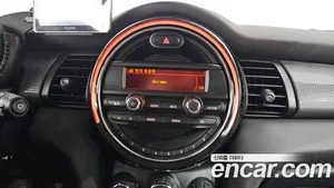 Mini Cooper, 2017 — миниатюра 14
