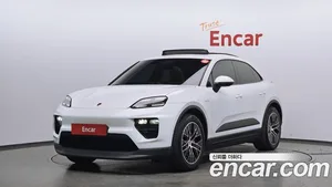 Porsche Macan, 2025 — миниатюра 1