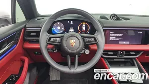 Porsche Macan, 2025 — миниатюра 12
