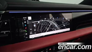 Porsche Macan, 2025 — миниатюра 14