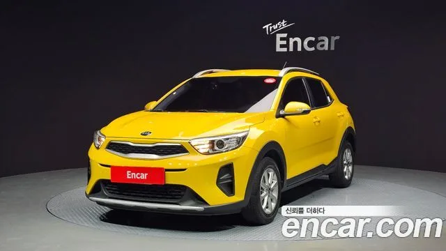 Kia Stonic, 2018 — фото автомобиля из Кореи
