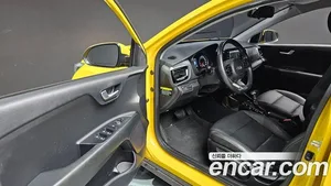Kia Stonic, 2018 — миниатюра 11