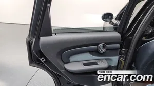Mini Clubman, 2023 — миниатюра 15