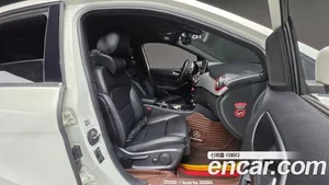 Mercedes-Benz B-Class, 2018 — миниатюра 10