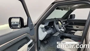 Land Rover Defender, 2022 — миниатюра 13
