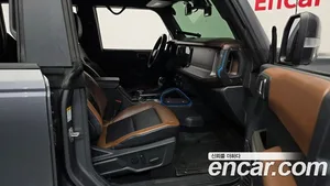 Ford Bronco, 2022 — миниатюра 11