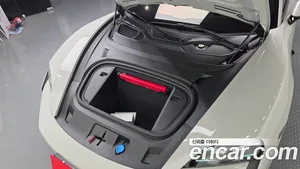 Porsche Taycan, 2024 — миниатюра 6