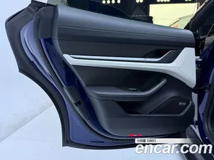 Porsche Taycan, 2021 — миниатюра 15