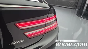 Genesis G80, 2022 — миниатюра 8