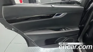 Genesis G80, 2022 — миниатюра 14