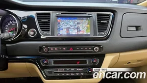 Kia Carnival, 2015 — миниатюра 20