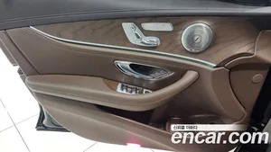 Mercedes-Benz E-Class, 2019 — миниатюра 12