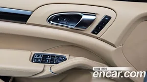 Porsche Cayenne, 2016 — миниатюра 15
