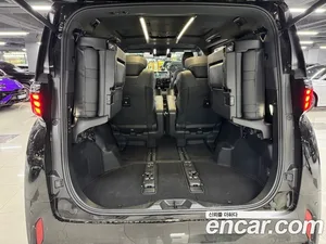 Toyota Alphard, 2024 — миниатюра 13