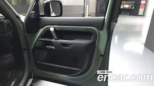 Land Rover Defender, 2023 — миниатюра 14
