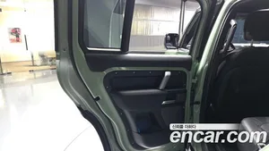 Land Rover Defender, 2023 — миниатюра 15