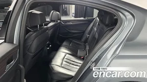 BMW 5-Series, 2017 — миниатюра 17