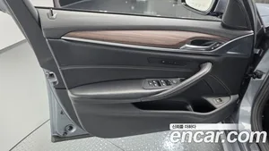 BMW 5-Series, 2017 — миниатюра 13