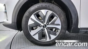 Kia Niro, 2020 — миниатюра 5