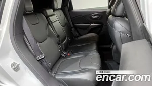 Jeep Cherokee, 2019 — миниатюра 17