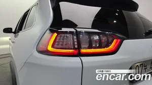 Jeep Cherokee, 2019 — миниатюра 9