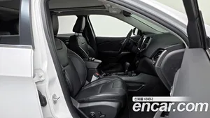 Jeep Cherokee, 2019 — миниатюра 16