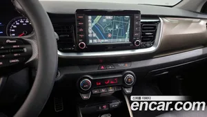 Kia Stonic, 2018 — миниатюра 12
