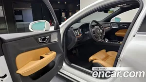 Volvo S60, 2023 — миниатюра 10