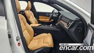 Volvo S60, 2023 — миниатюра 11
