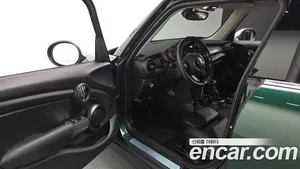 Mini Cooper, 2018 — миниатюра 13