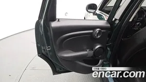 Mini Cooper, 2018 — миниатюра 15