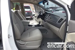 Kia Carnival, 2016 — миниатюра 13