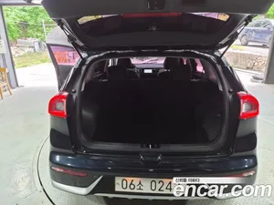 Kia Niro, 2016 — миниатюра 9