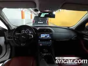 Jaguar F-pace, 2016 — миниатюра 15