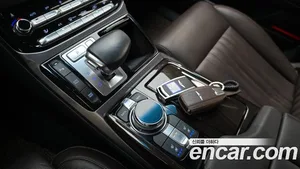 Genesis EQ900, 2017 — миниатюра 9