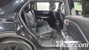 Ford Explorer, 2020 — миниатюра 12