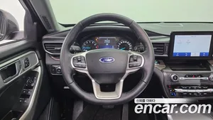 Ford Explorer, 2020 — миниатюра 13
