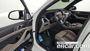 BMW X5M, 2025 — миниатюра 13