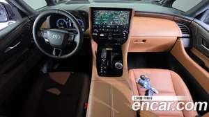 Toyota Alphard, 2025 — миниатюра 7