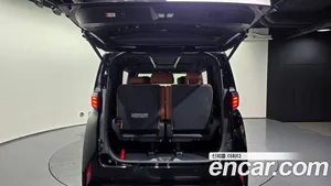 Toyota Alphard, 2025 — миниатюра 20