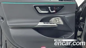 Mercedes-Benz E-Class, 2025 — миниатюра 15