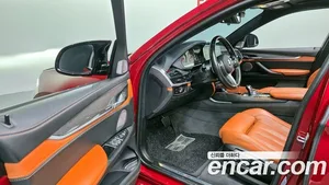 BMW X6M, 2019 — миниатюра 10