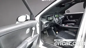 Genesis GV60, 2022 — миниатюра 13