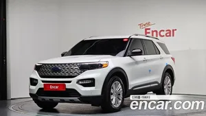 Ford Explorer, 2022 — миниатюра 1