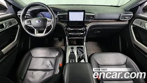 Ford Explorer, 2022 — миниатюра 10