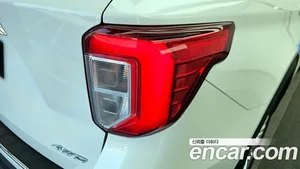 Ford Explorer, 2022 — миниатюра 9